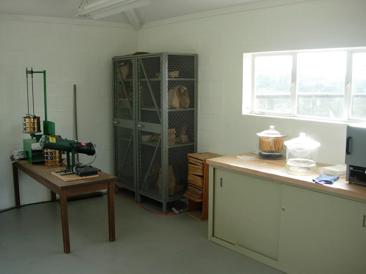 Conservation Seedbank facility improvements, SBBG 2006 Projects