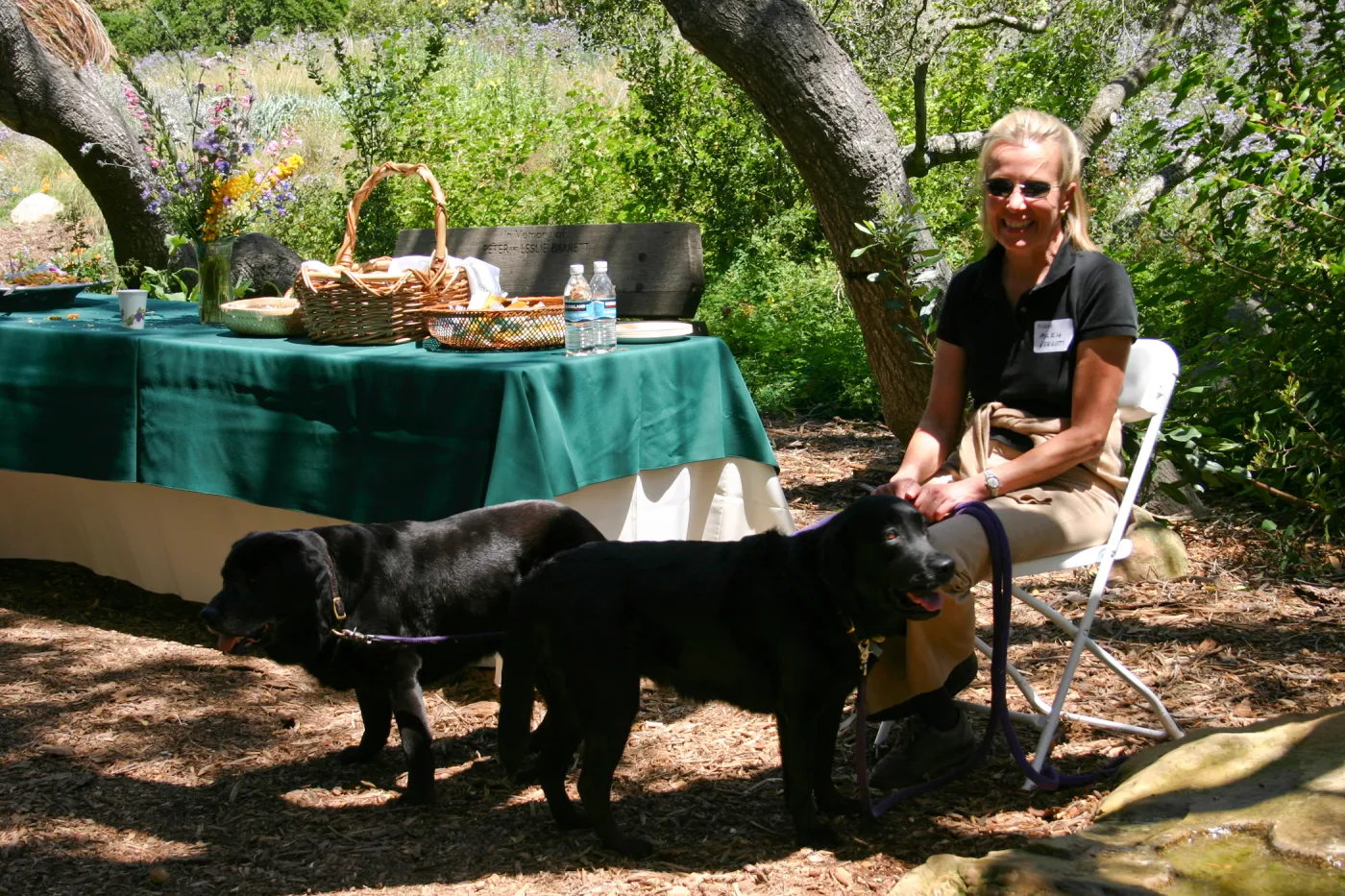 Volunteer Luncheon, 2005, under the oaks