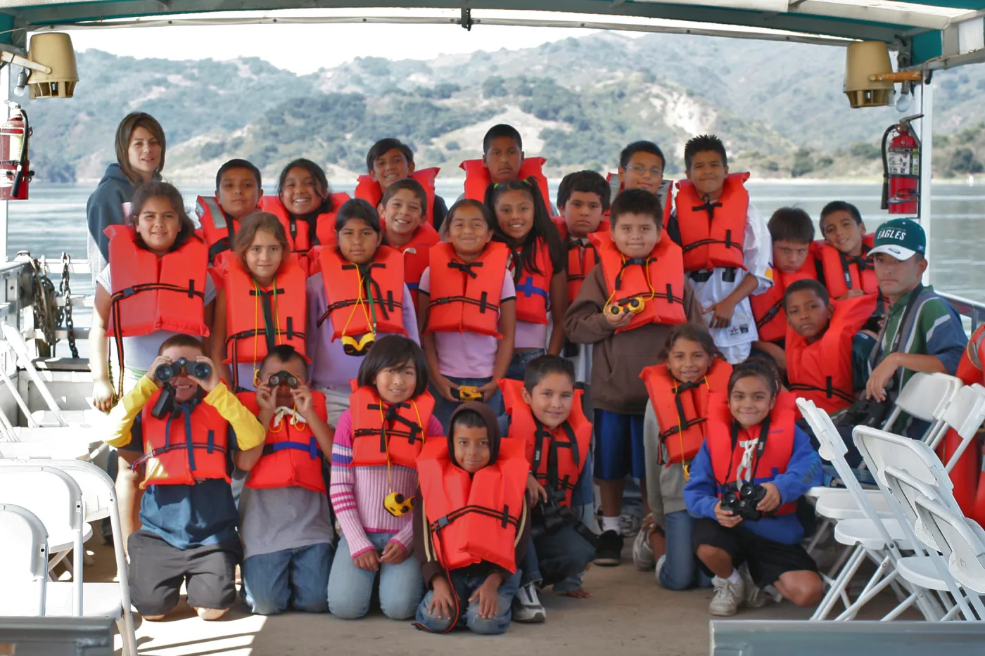 kids in life jackets, Lake Casitas, SBBG education tours, 2005-2006