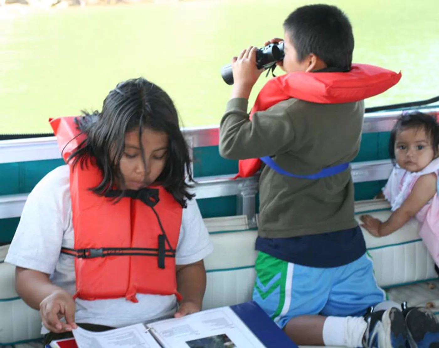 kids in life jackets, Lake Casitas, SBBG education tours, 2005-2006