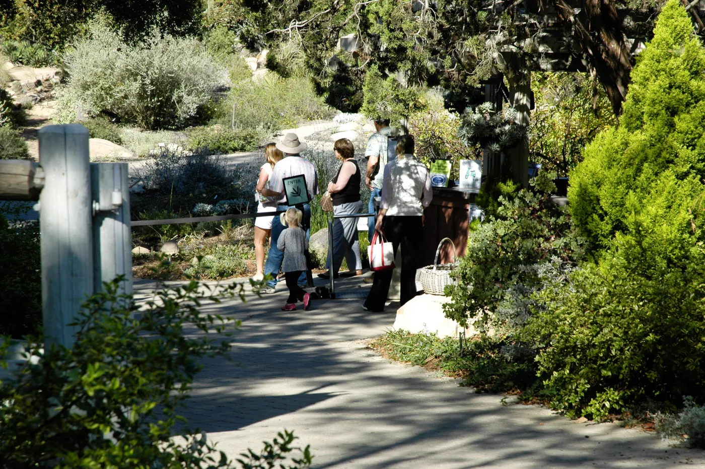 visitors at the Garden Entrance, SBBG Community Free Day, October 16 2011