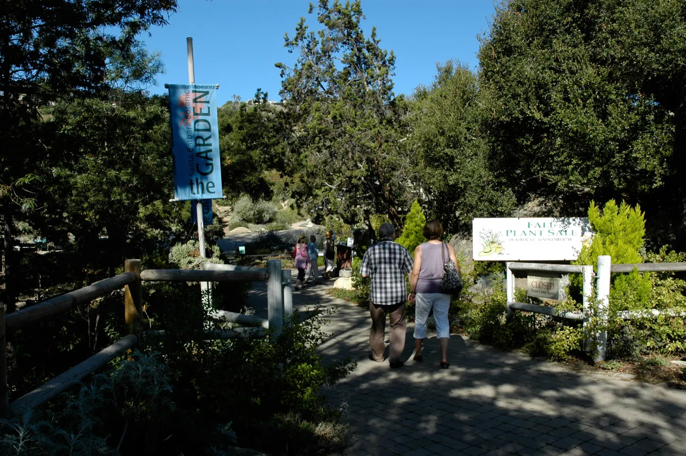 visitors at the Garden Entrance, SBBG Community Free Day, October 16 2011