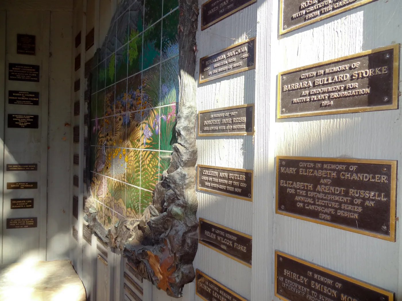 Memorial plaques on Information Kiosk, tile mosaic