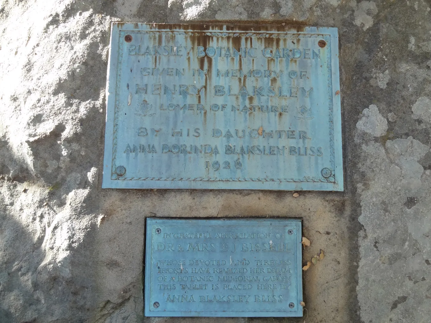 Dedication plaque on Blaksley Boulder