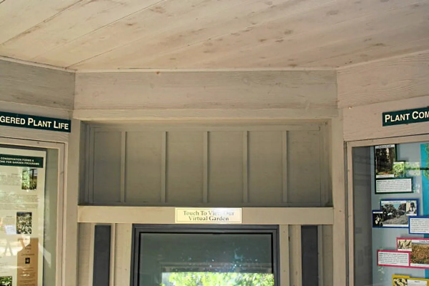 Information Kiosk, interior