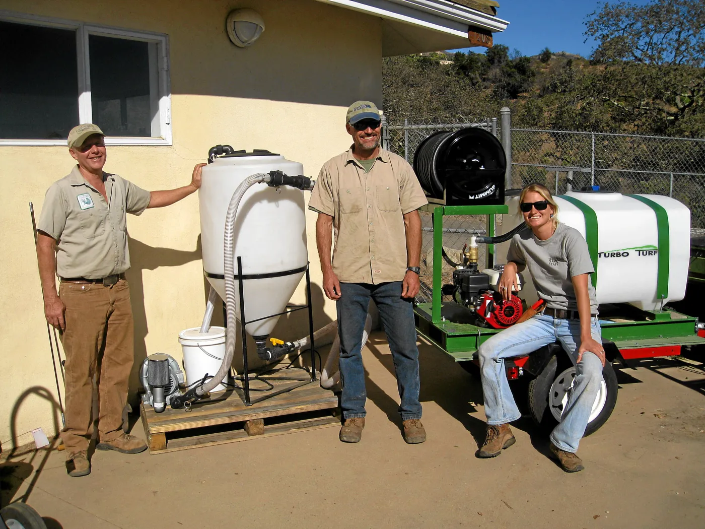 Dave Kershaw, Tony Lee, Leita Lord with new compost tea brewer