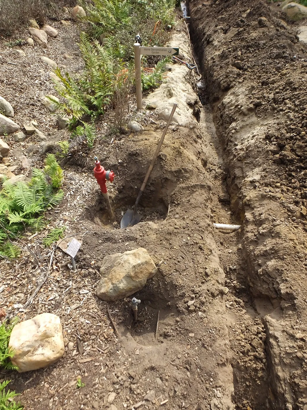 Arroyo sewer line construction