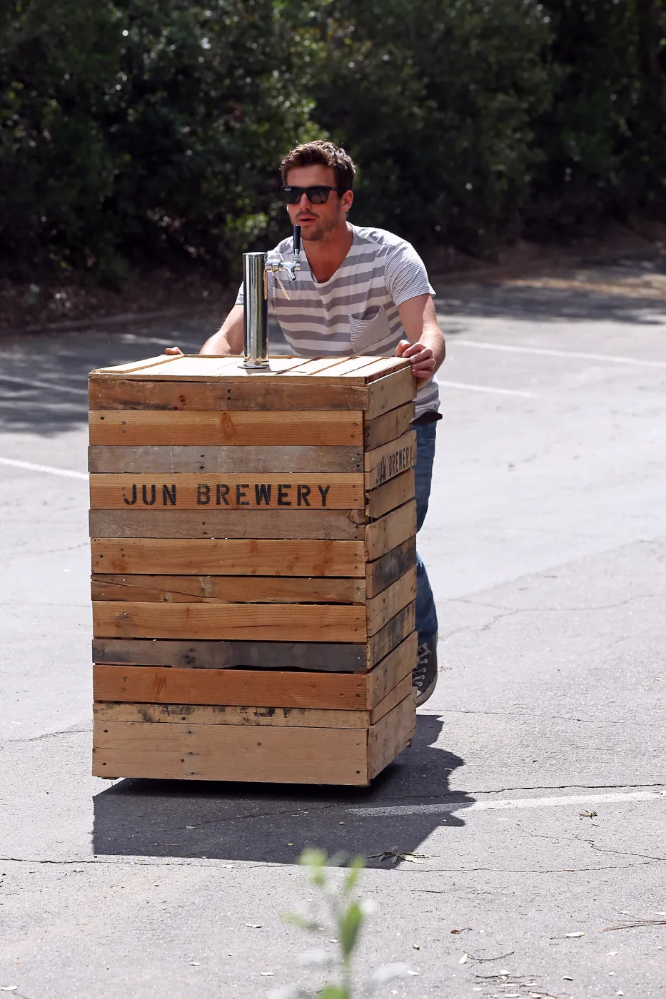 2015 Santa Barbara Beer Garden Event, Brewer Portrait, Jun Brewery