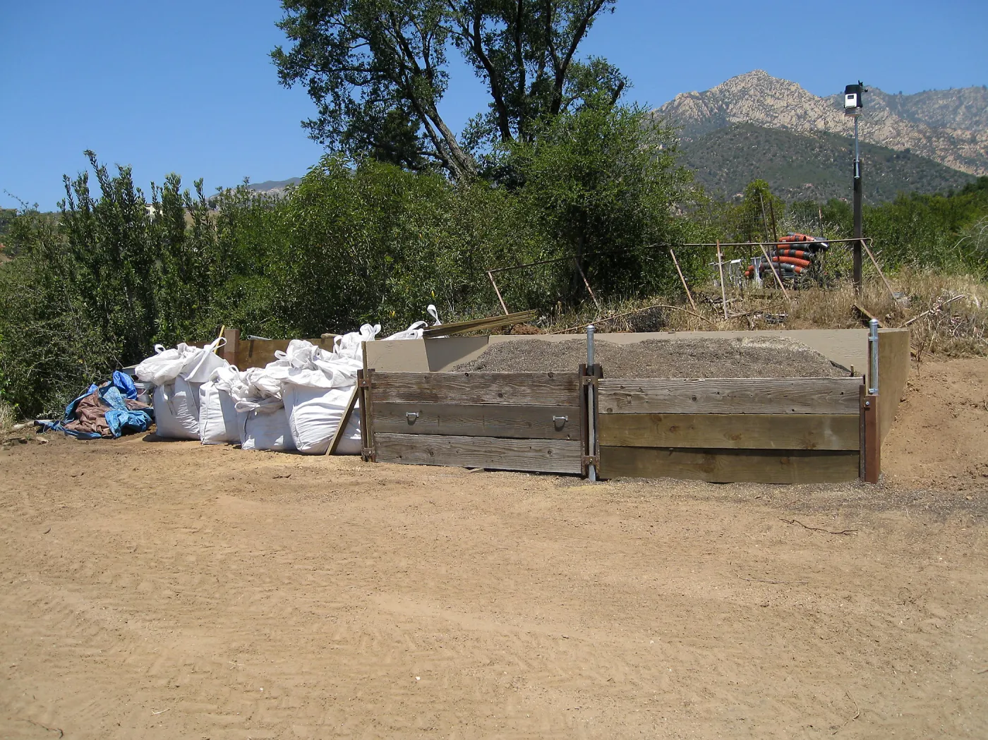 Soli Bins, Hort Unit