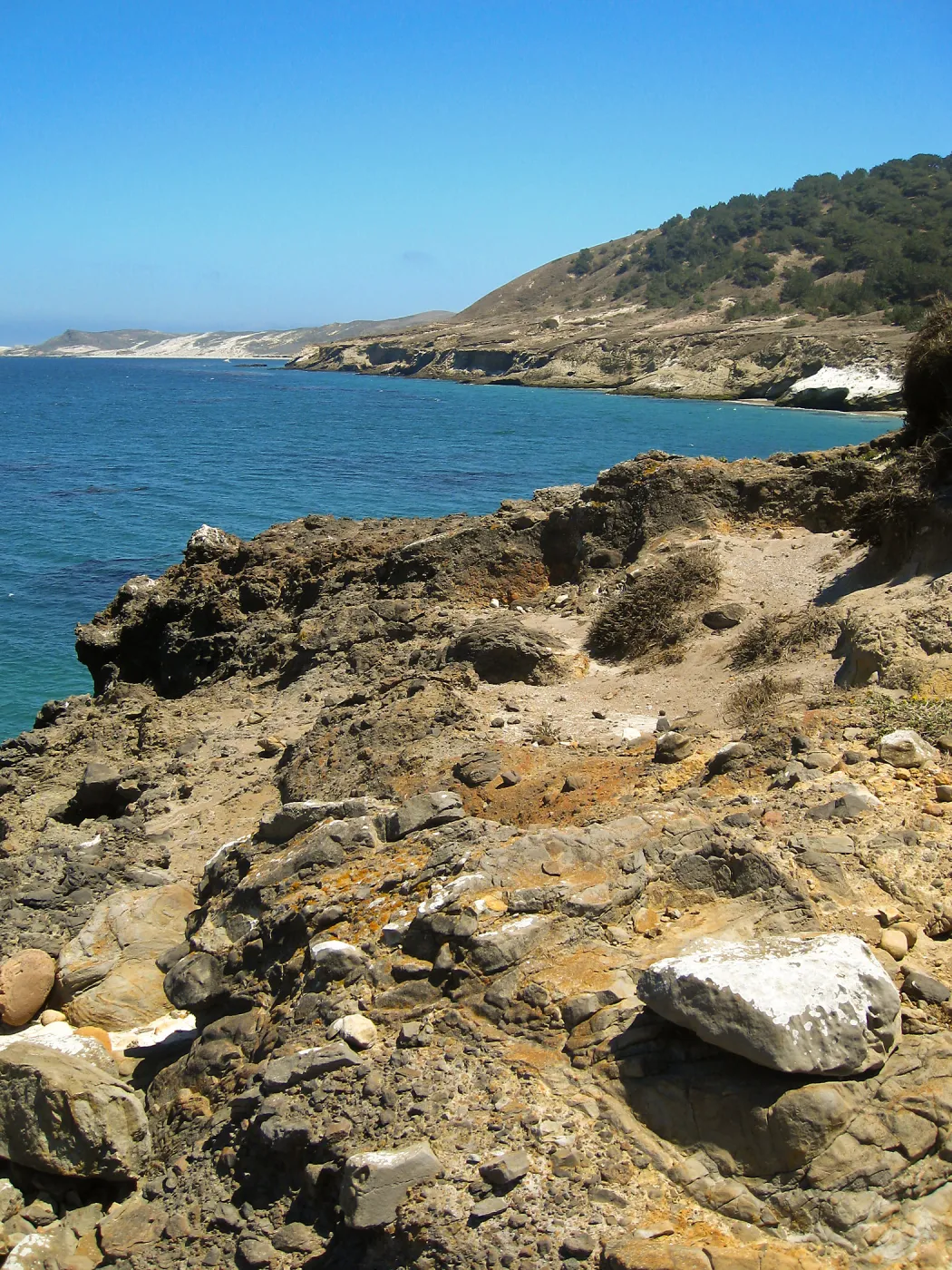 Santa Rosa Island, Black Rock