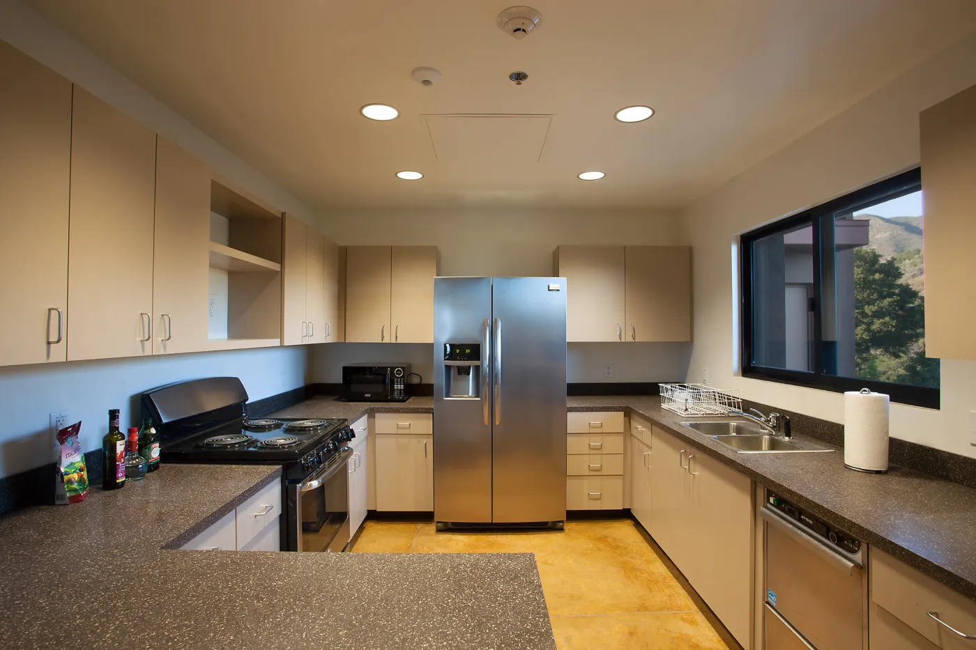 Pritzlaff Conservation Center interior, kitchen