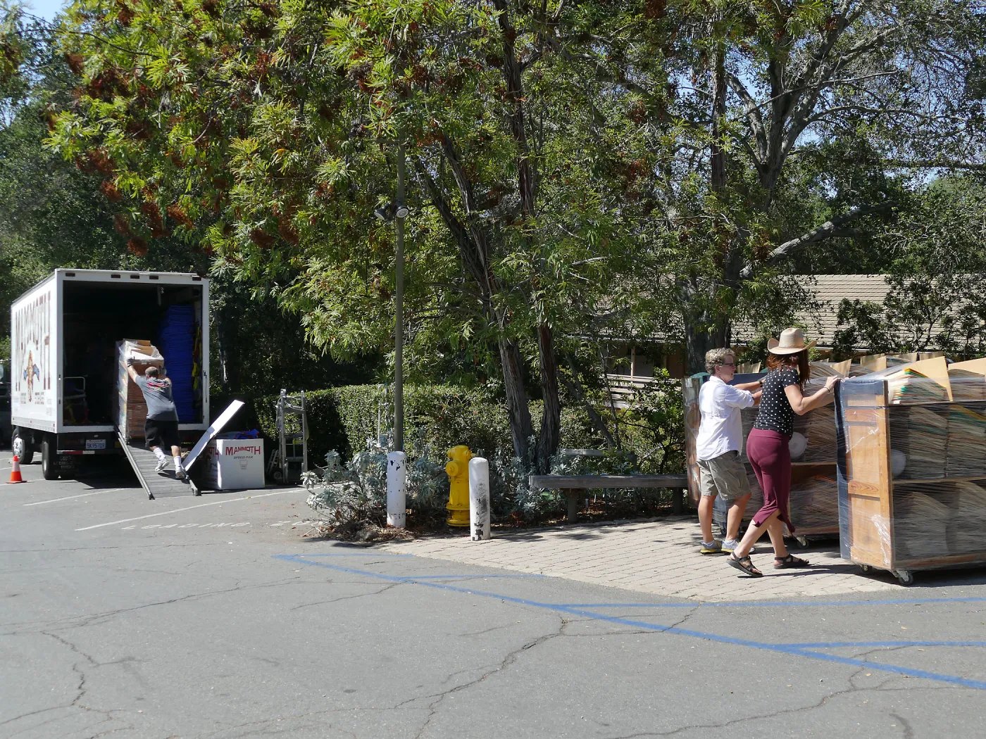 2016 Herbarium Collection Move, loading trucks