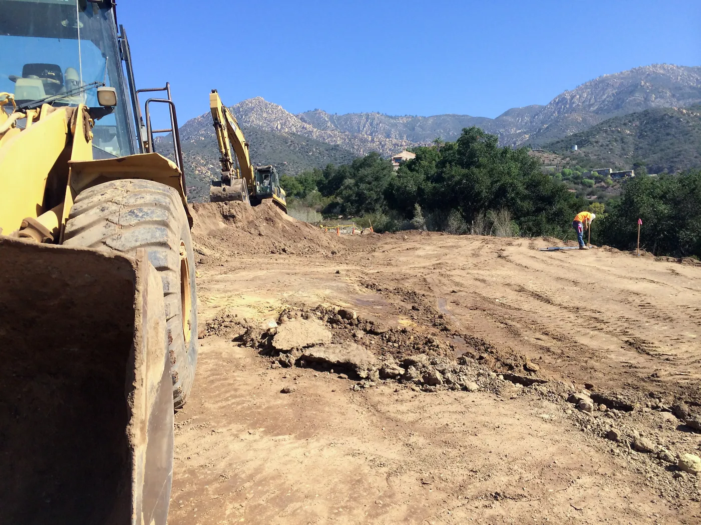 Pritzlaff Conservation Center construction, Construction of upper parking lot