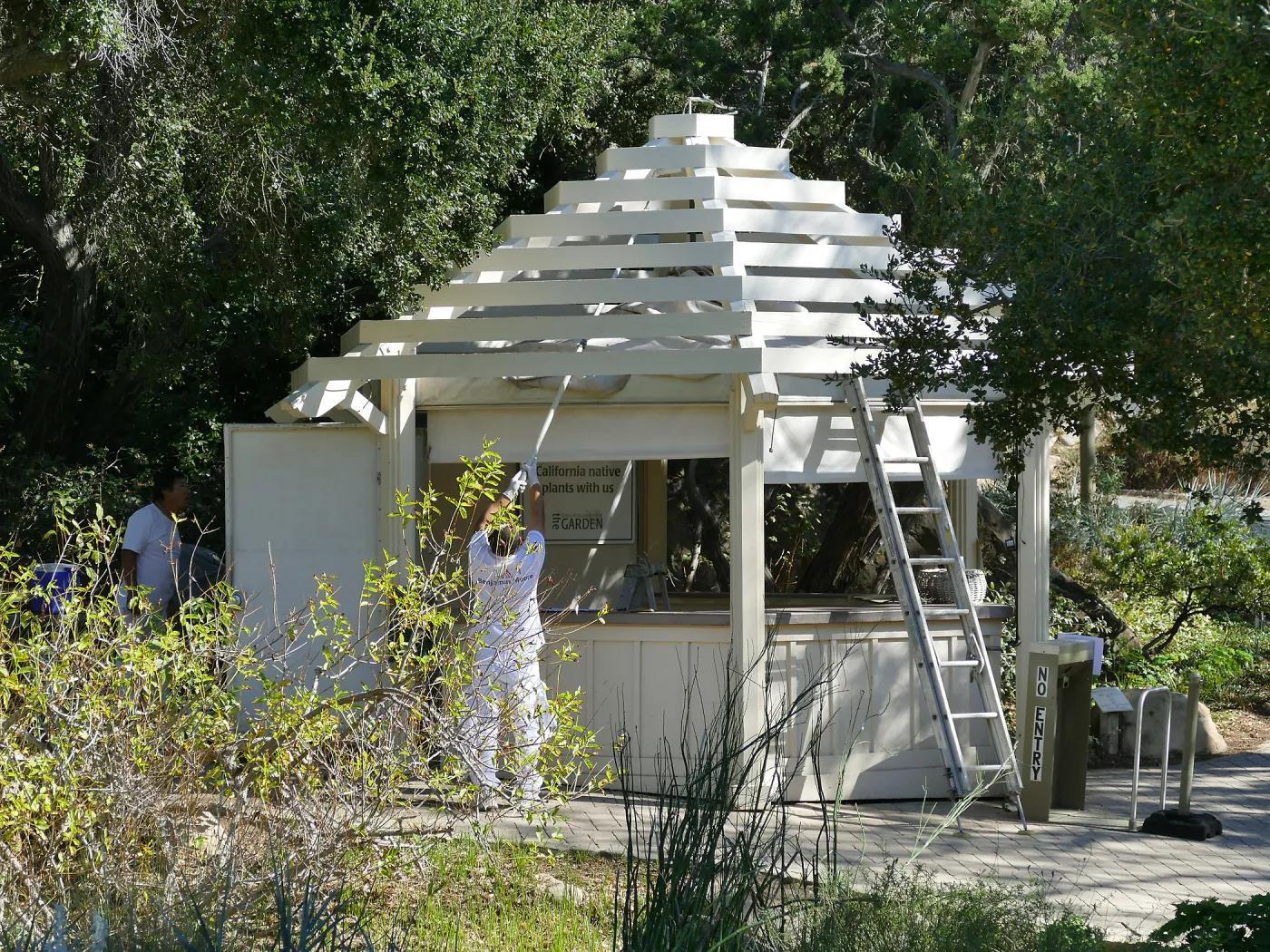 Entry Kiosk repainting