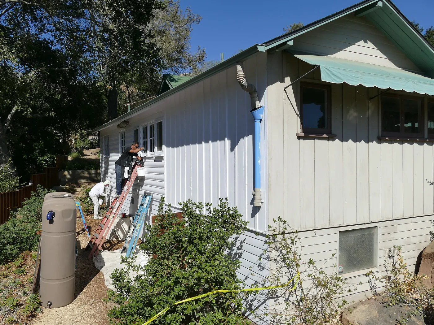 Volunteer Cottage Repainting