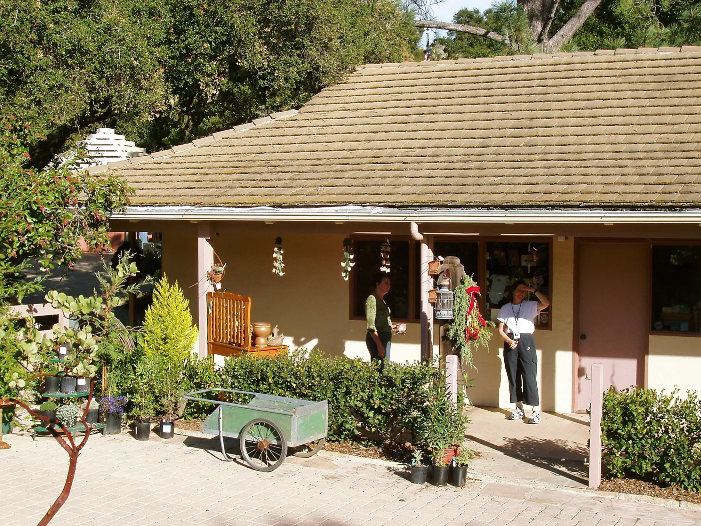 Northwest corner of North Wing-Gift Shop