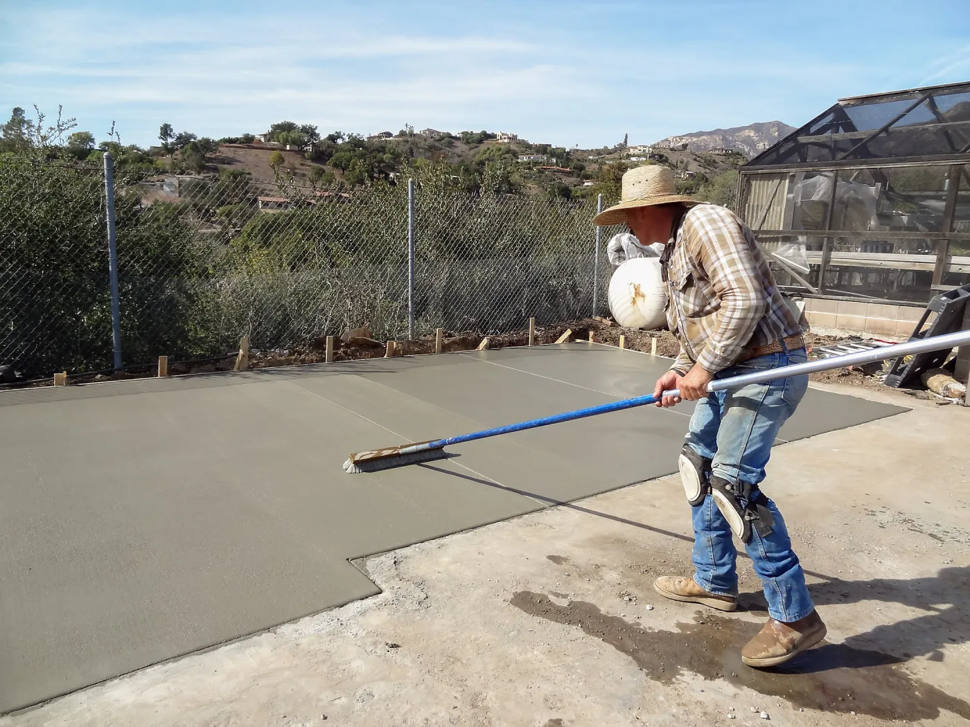 Construction at Hort Unit, new concrete slab