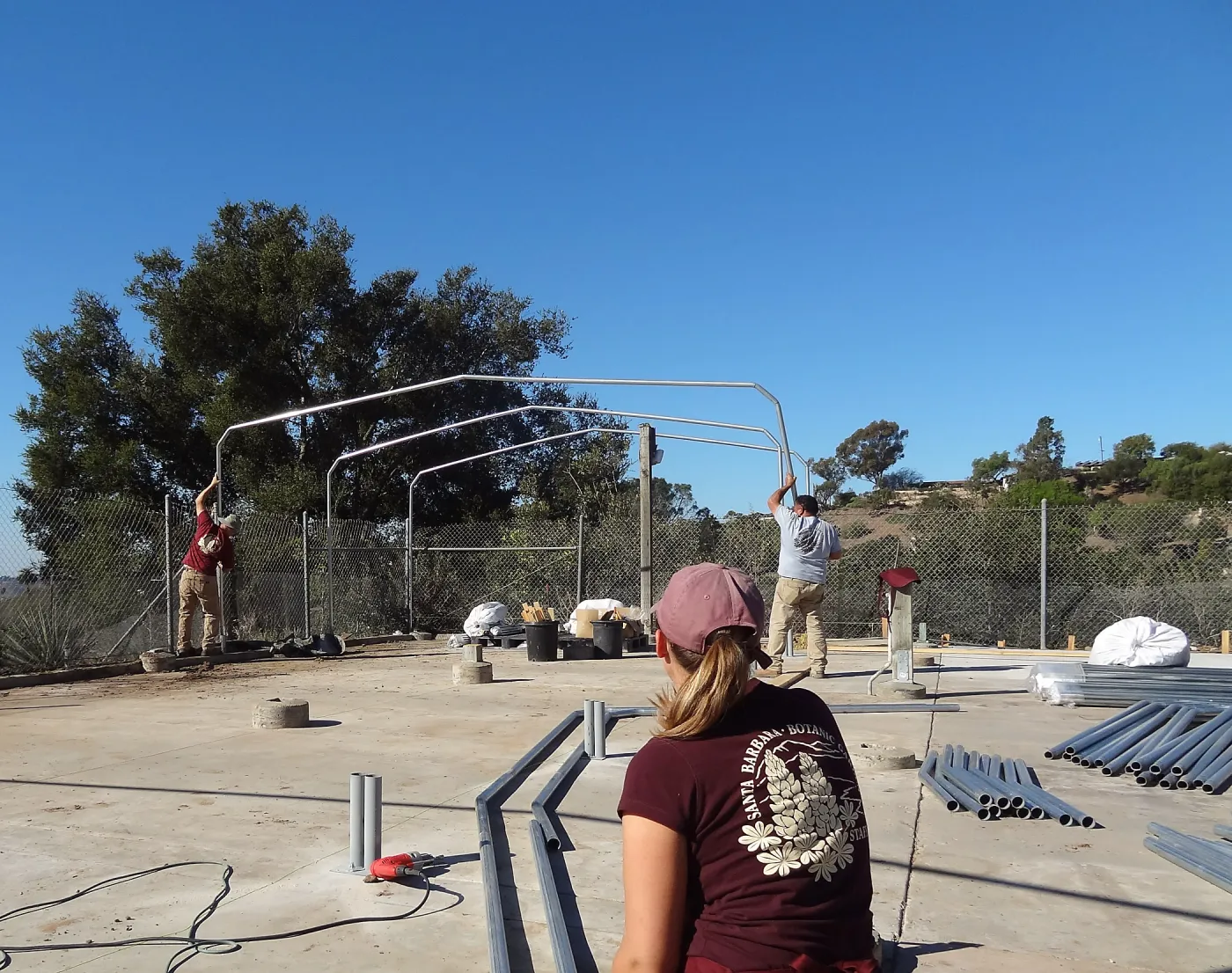 Construction at the Hort Unit, SBBG staff install the new shade structure, Heather Wehnau, Dave Kershaw, James Lechuga