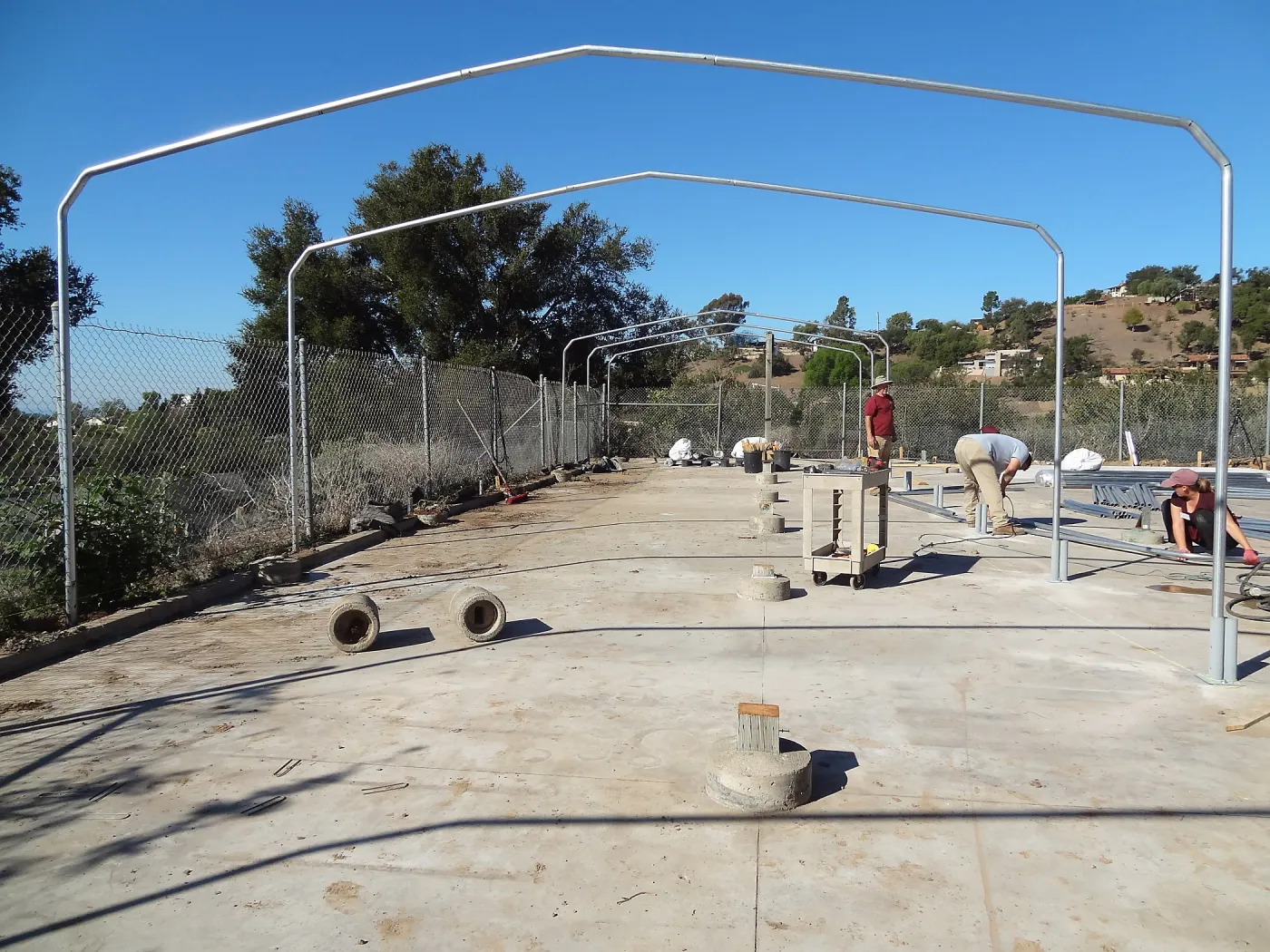 Construction at the Hort Unit, SBBG staff install the new shade structure, Heather Wehnau, Dave Kershaw, James Lechuga