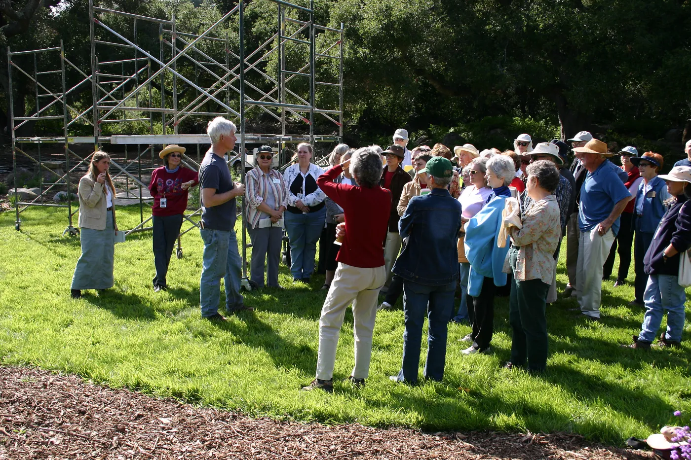 Toad Hall Construction, Patrick Dougherty orienting volunteers