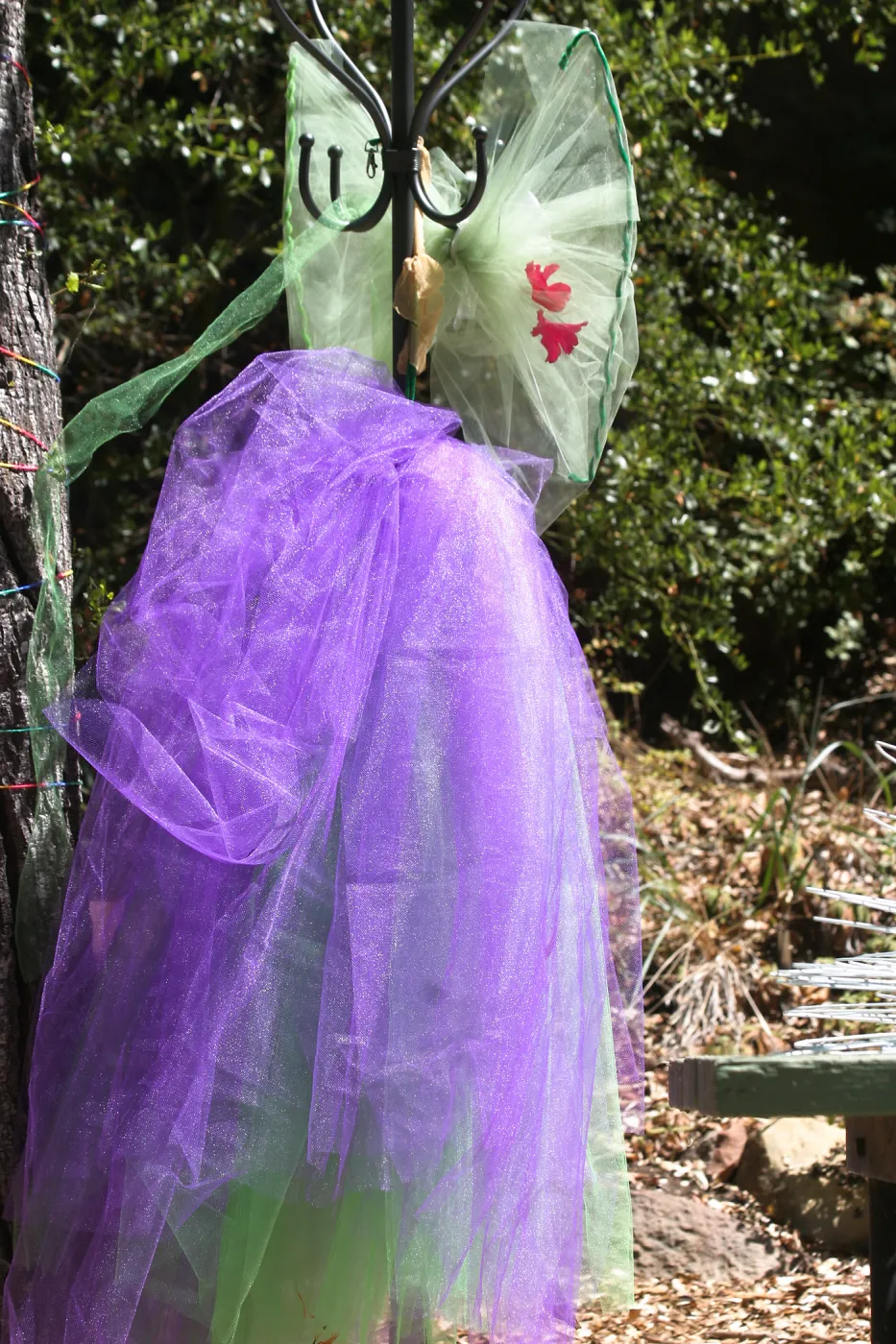Fairy Homes & Nature Crafts Workshop, making fairy wings