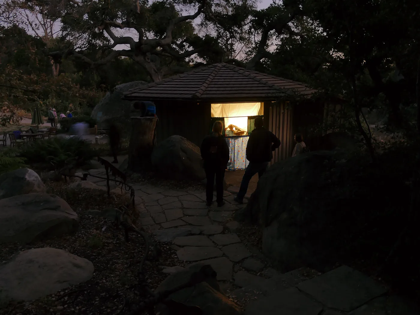 Shadow Puppet Theatre, Full Moon Family Night