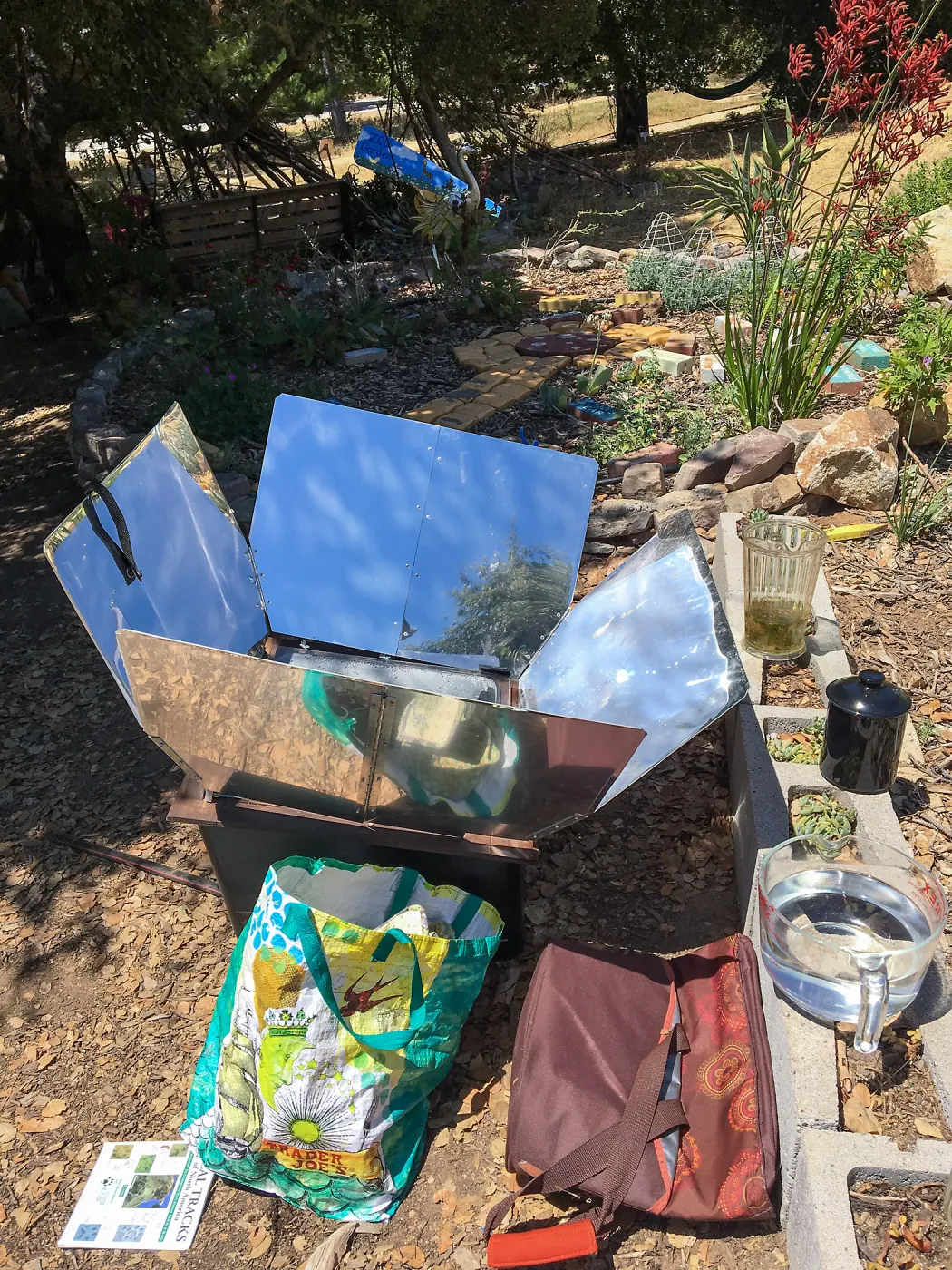 San Luis Obispo Botanic Garden, Childrens Garden, Solar Oven