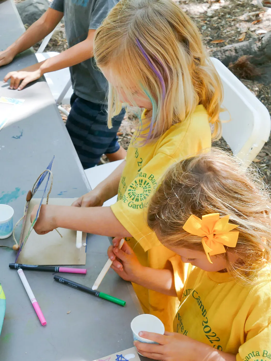 Acorn Adventurers Summer Camp, picture frame decorating activity