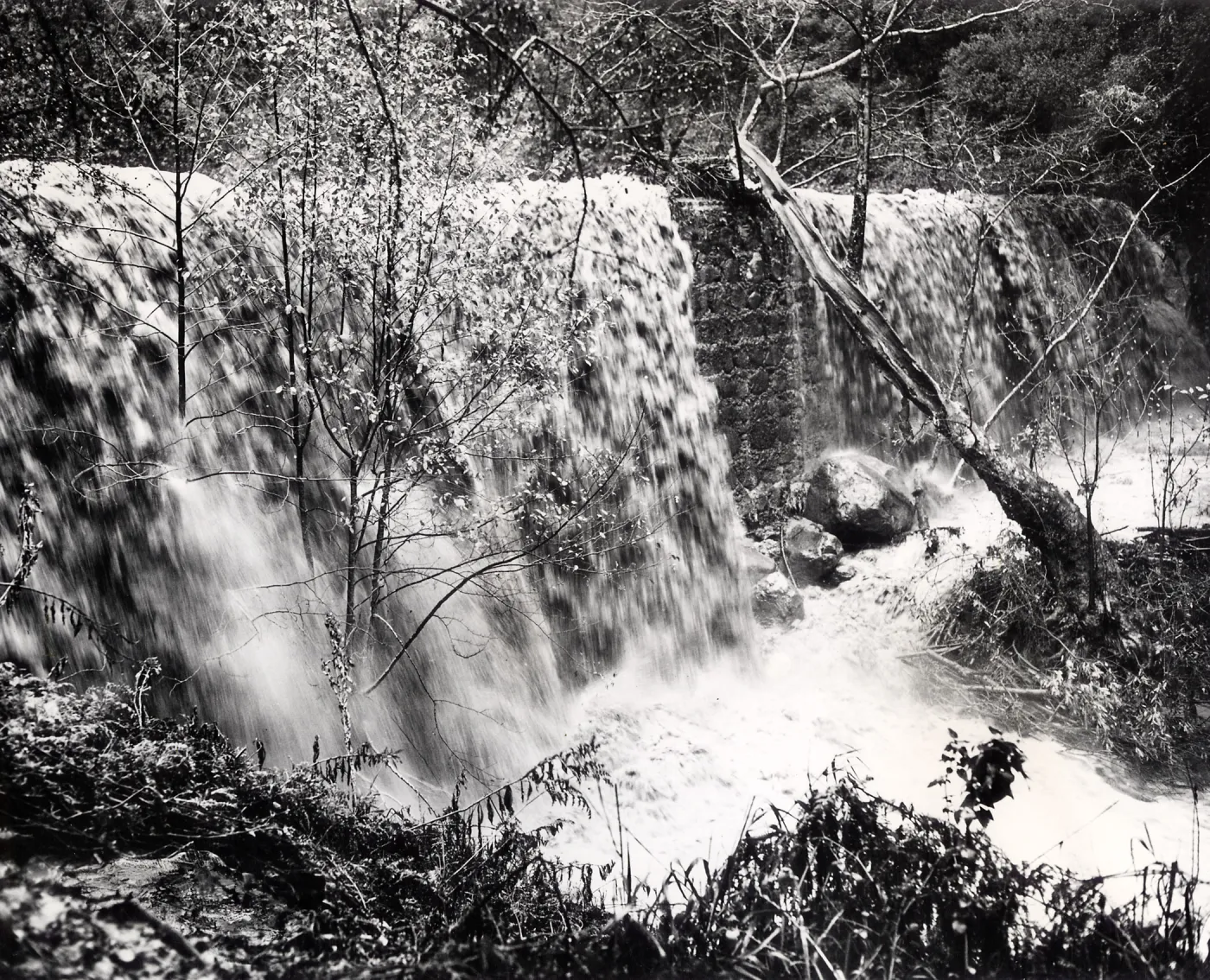 Mission Creek flooding over Mission Dam, 1952
