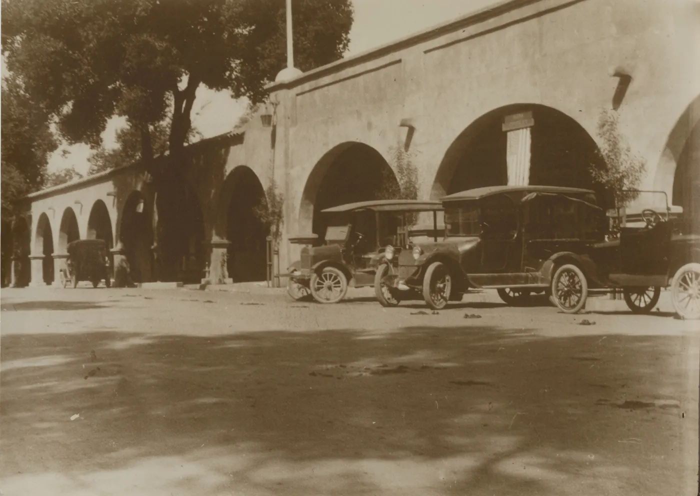 Arcade in Ojai, 1920s?