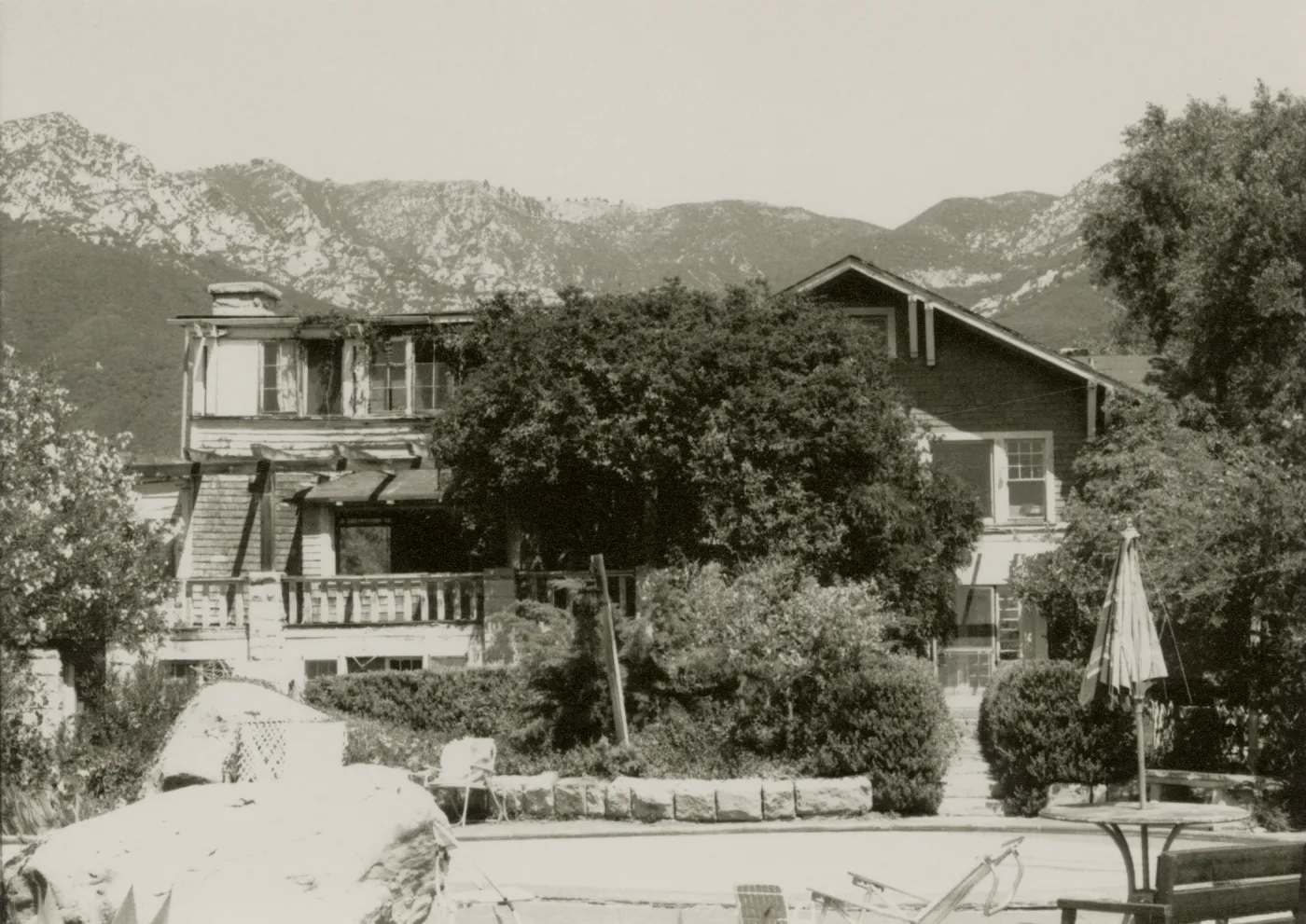 south side of Lotterhos/Gane House with swimming pool