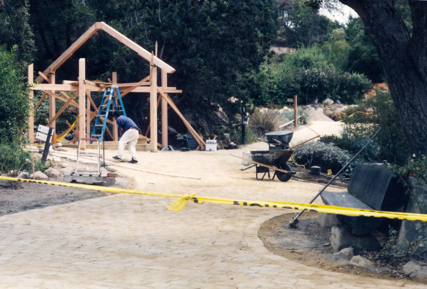 1998 construction of the entrance kiosk and stone pavers