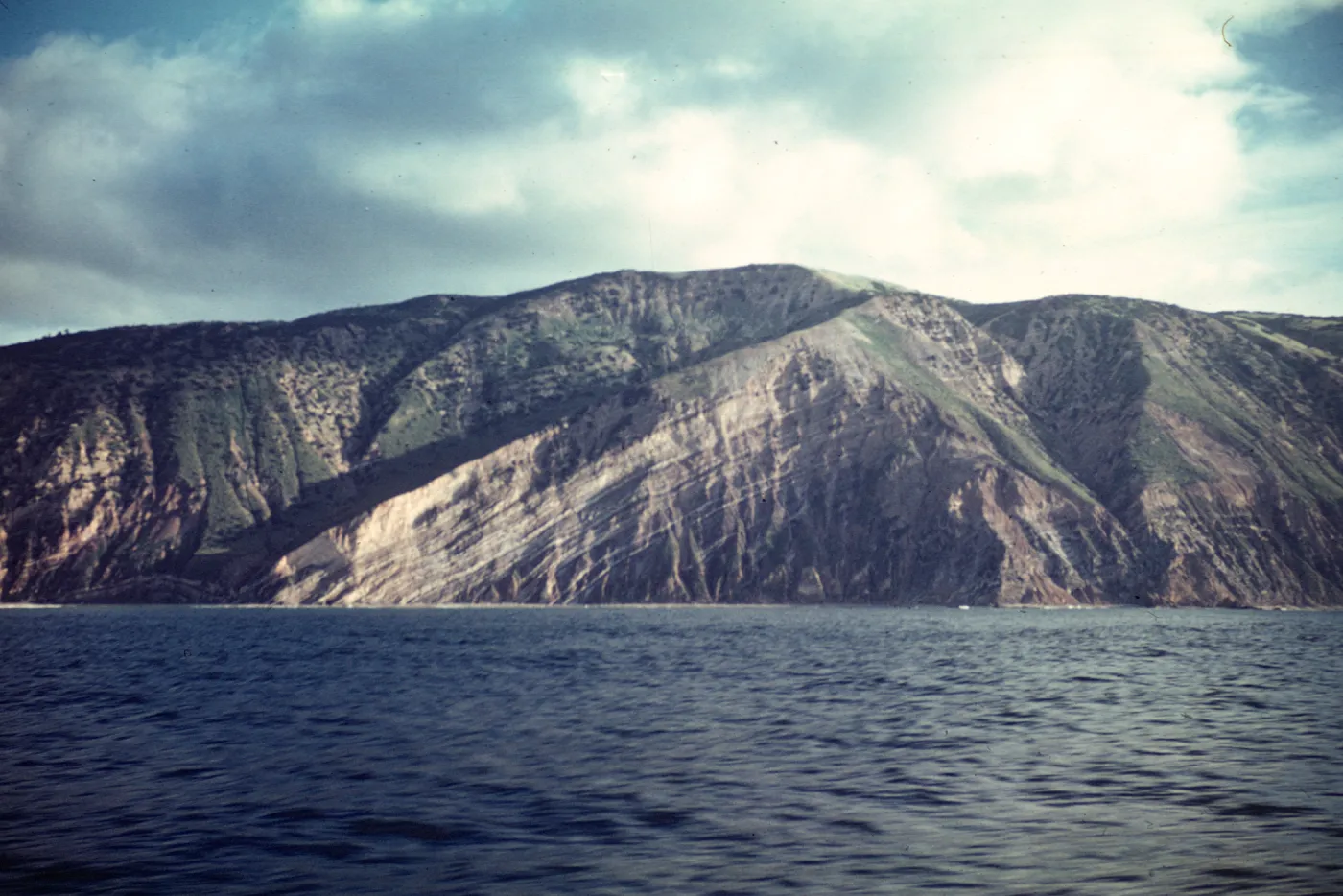 Santa Cruz Island, stratified rock bluff