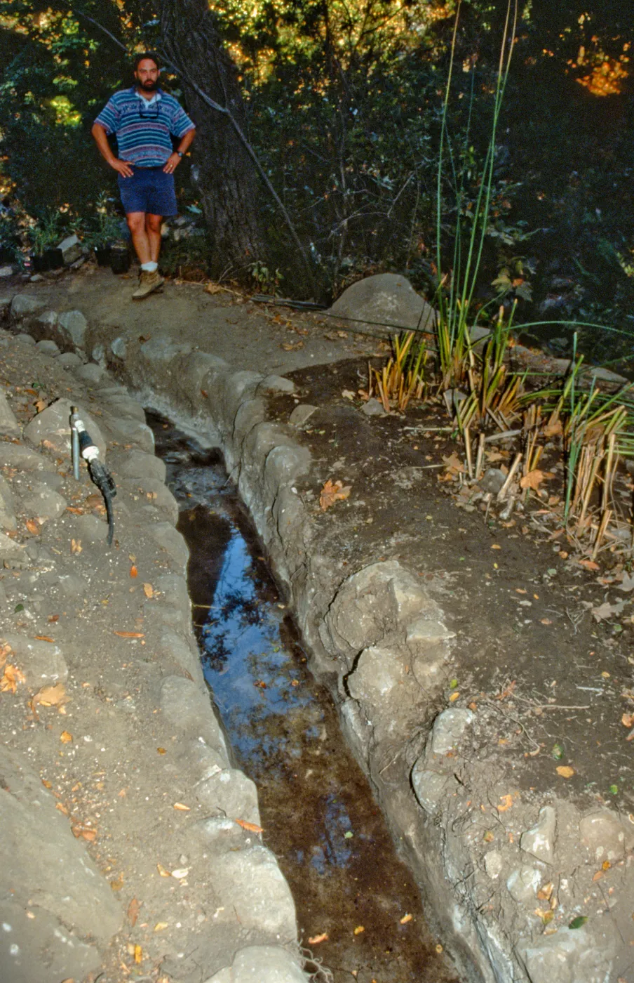 old Mission Aqueduct, construction of the redwood flume