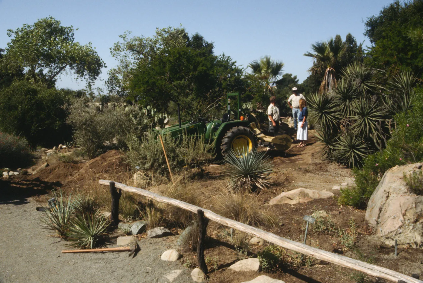 tractor, construction of the Desert Wash, SBBG