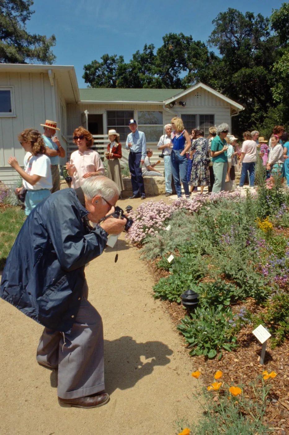 Home Demonstration Garden Dedication