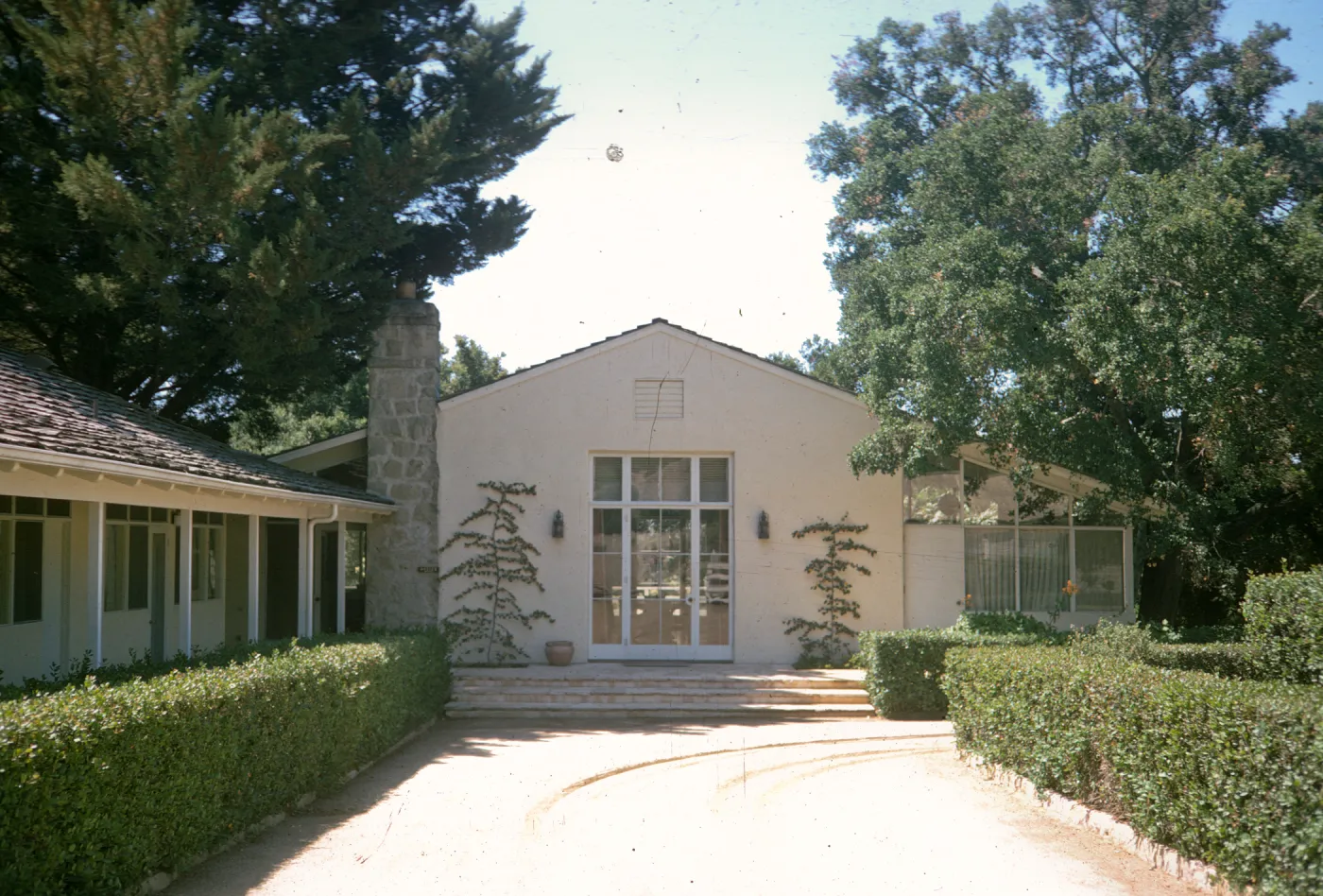 Courtyard and Blaksley Library