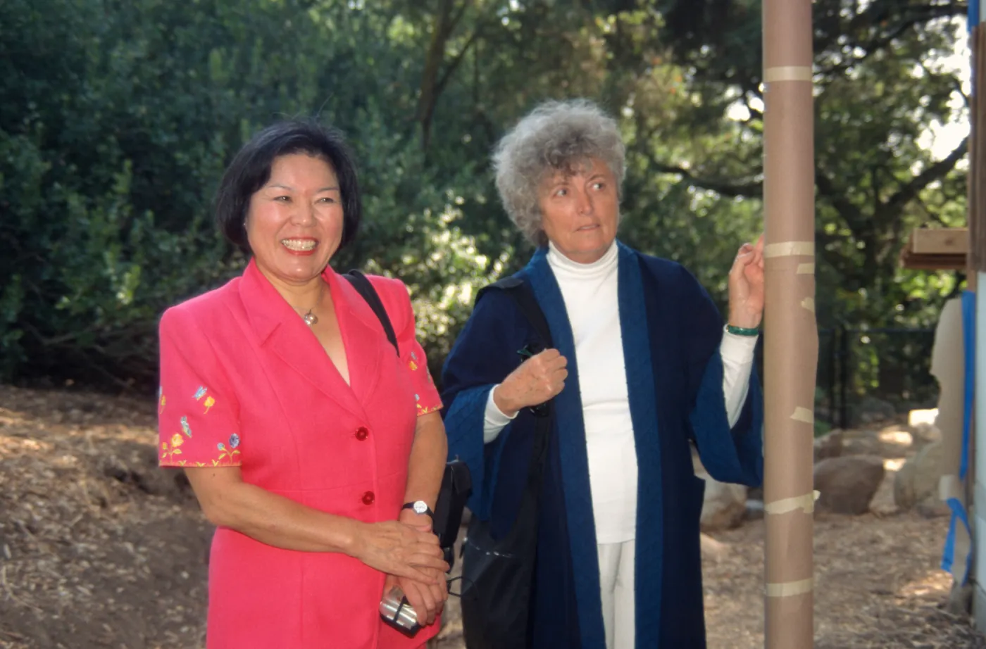 Japanese consul-general visit to Tea House