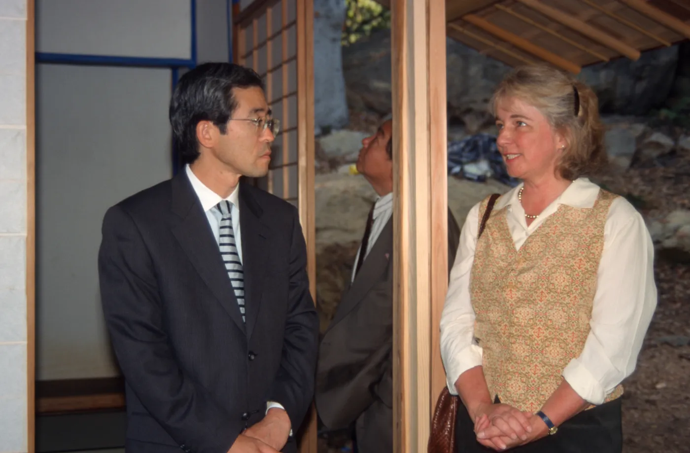 Japanese consul-general visit to Tea House
