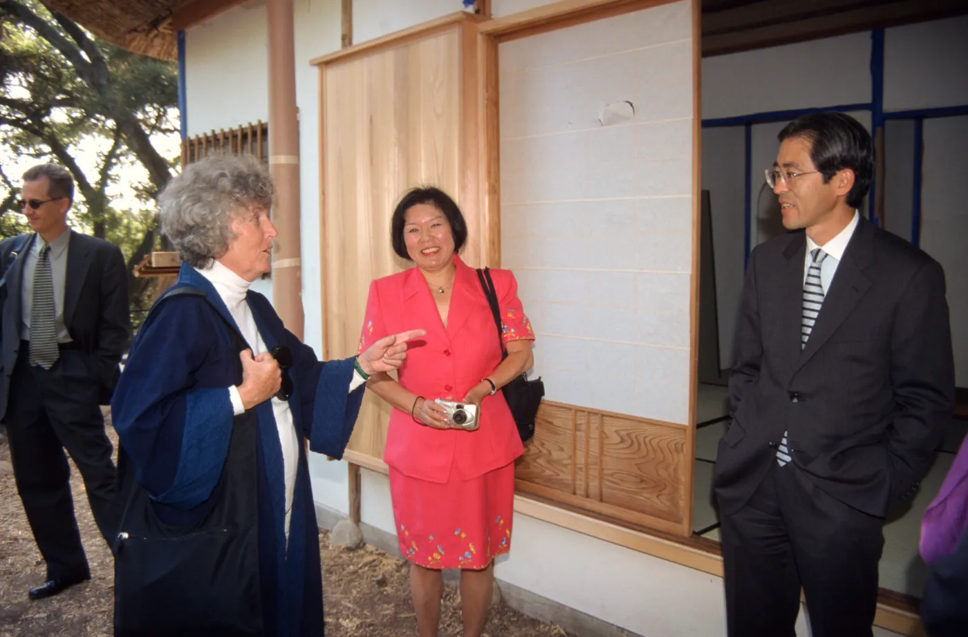 Japanese consul-general visit to Tea House