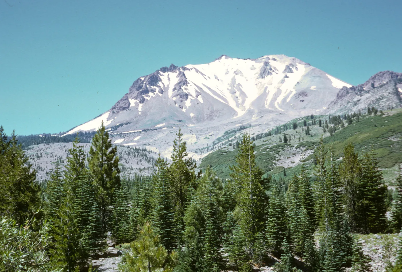 Mt Lassen, trail entrance, Lassen National Park