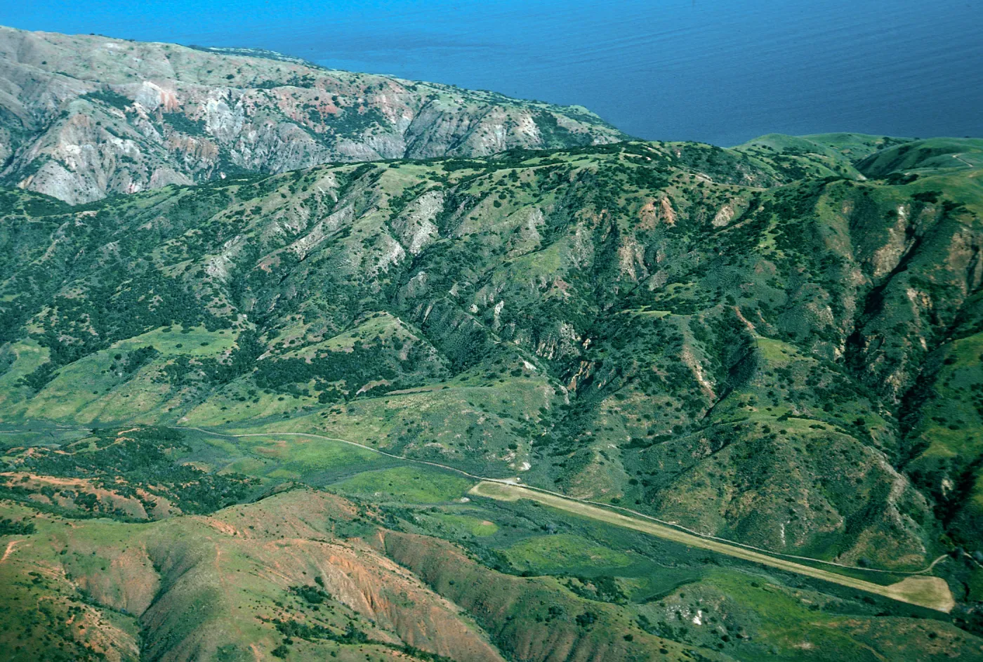 Santa Cruz Island, Ranch Airfield