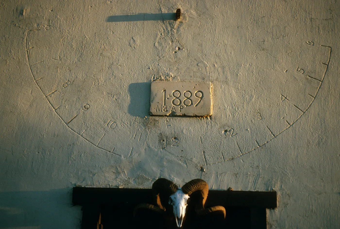Santa Cruz Island, Smugglers Ranch, sundial above front door