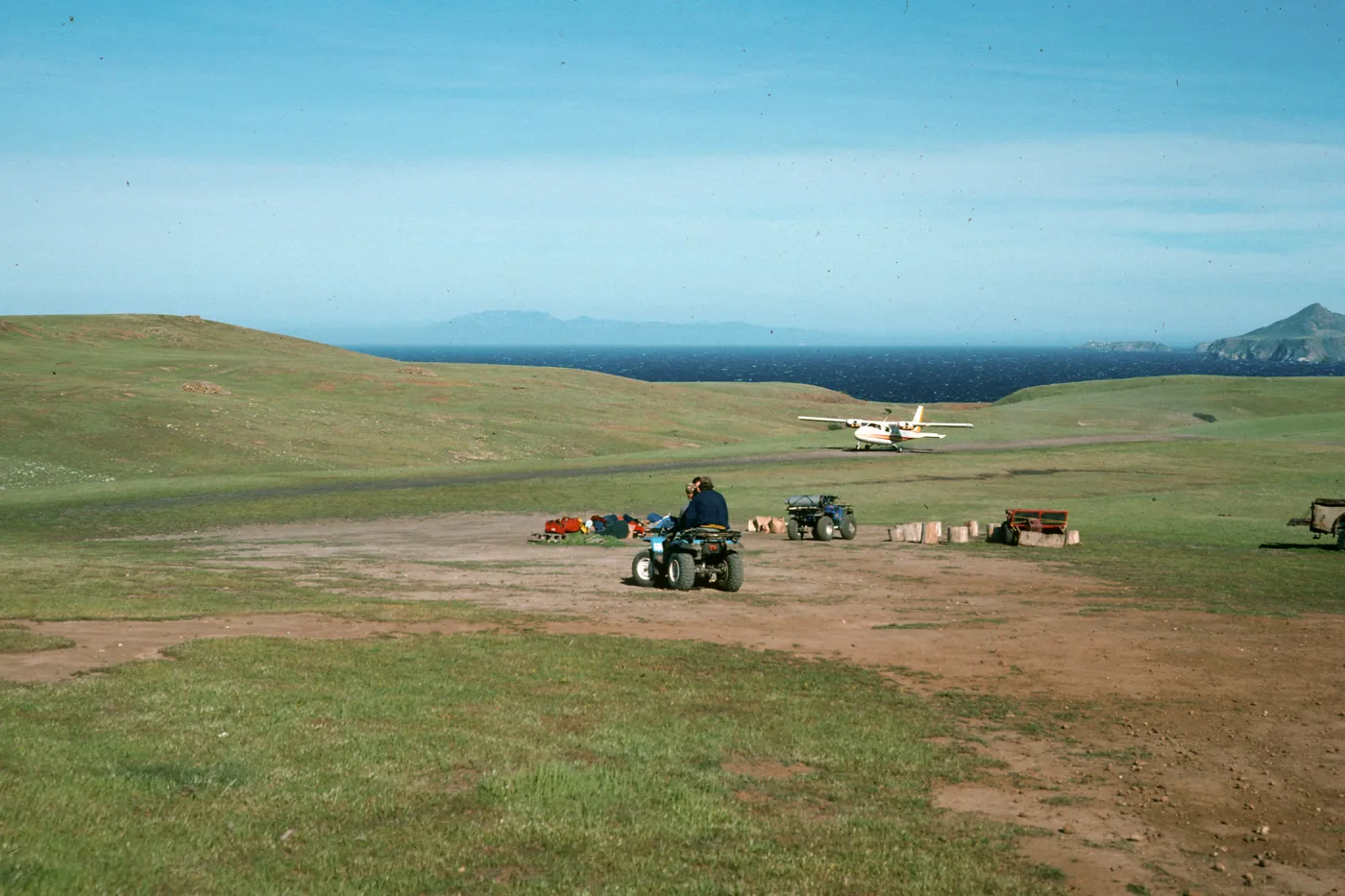 Santa Cruz Island, Smugglers airfield