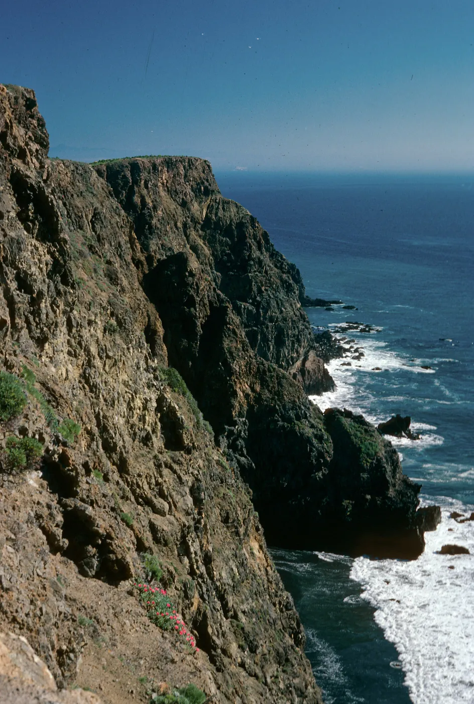 East Anacapa Island, offshore slopes
