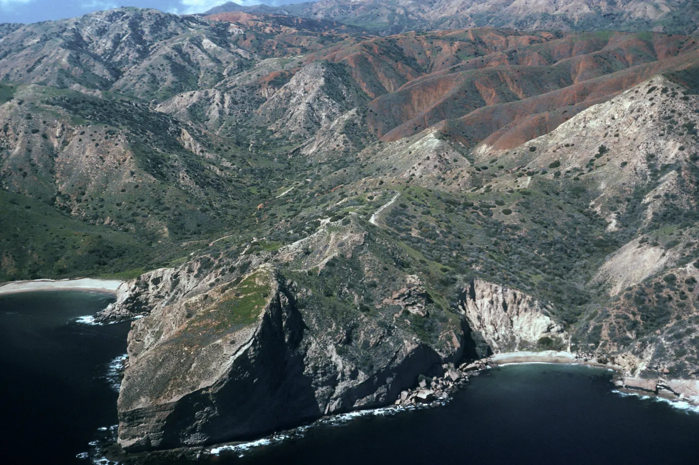 Coches Prietos, Alberts Anchorage, Santa Cruz Island