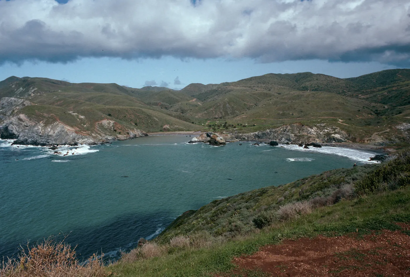 Little Harbor from overlook (28 mm), Santa Catalina Island