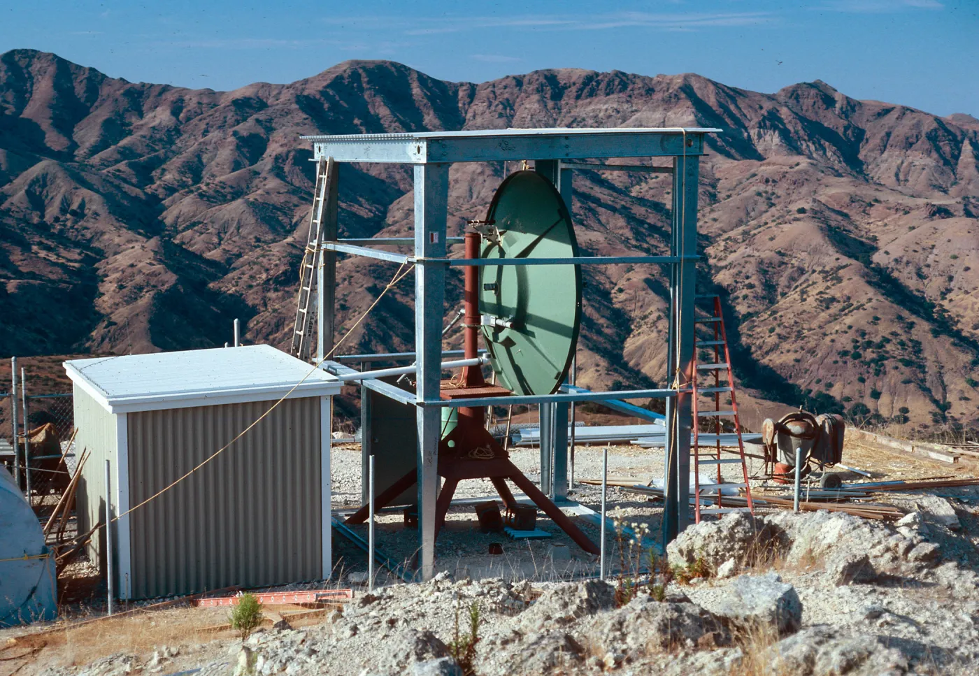 El Tigre installation, Santa Cruz Island