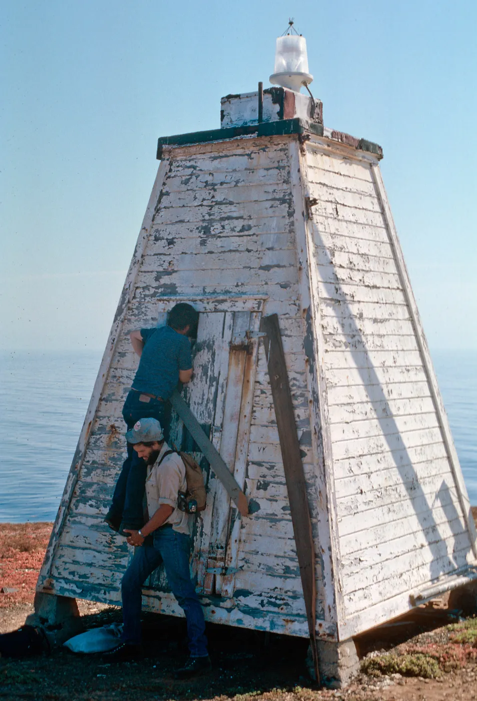 Santa Barbara Island, lighthouse