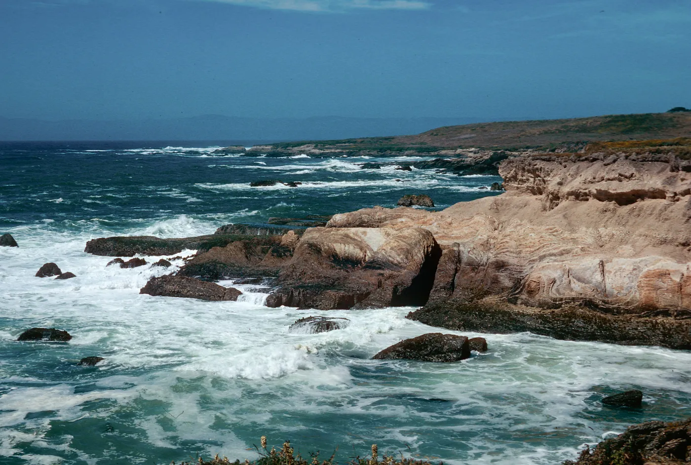 MontaÃ±a de Oro, coast